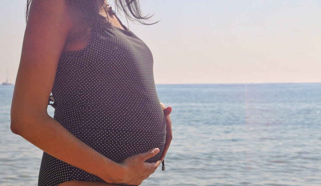 Հղիության ընթացքում կարելի՞ է լողալ ջրավազանում