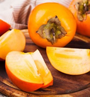 Արքայանարինջ (խուրմա)․ օգտակարությունն ու հակացուցումները